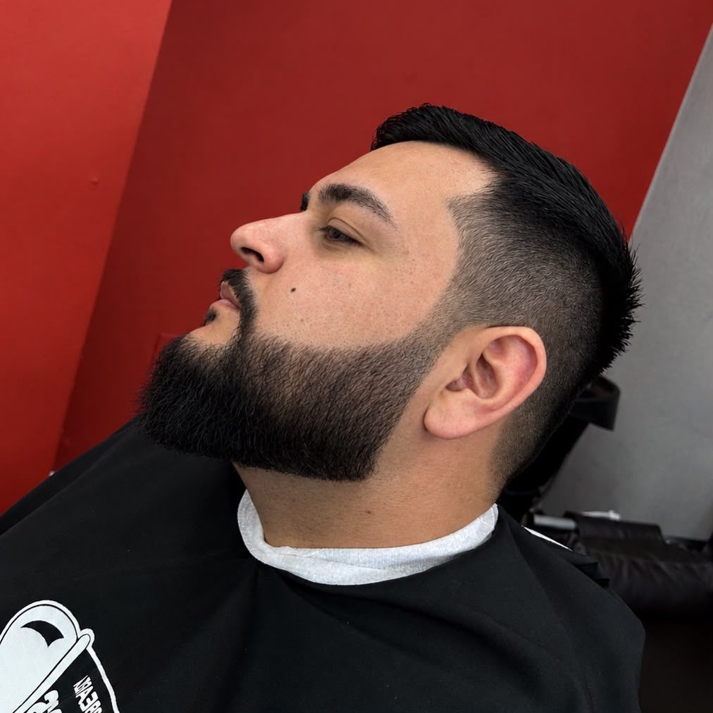 Barba cheia com degradê